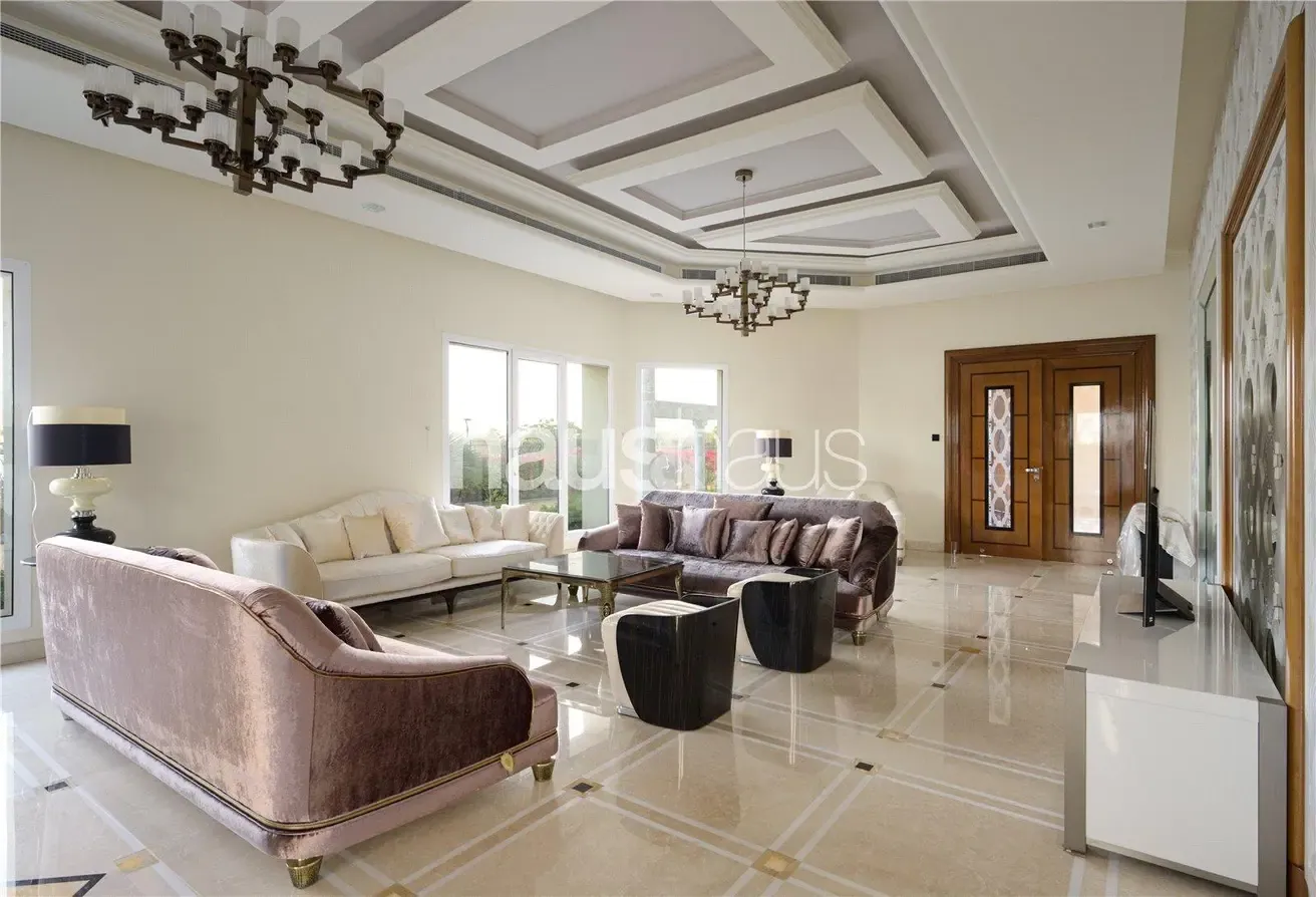 Elite Location | Lake View | Italian Furnishings