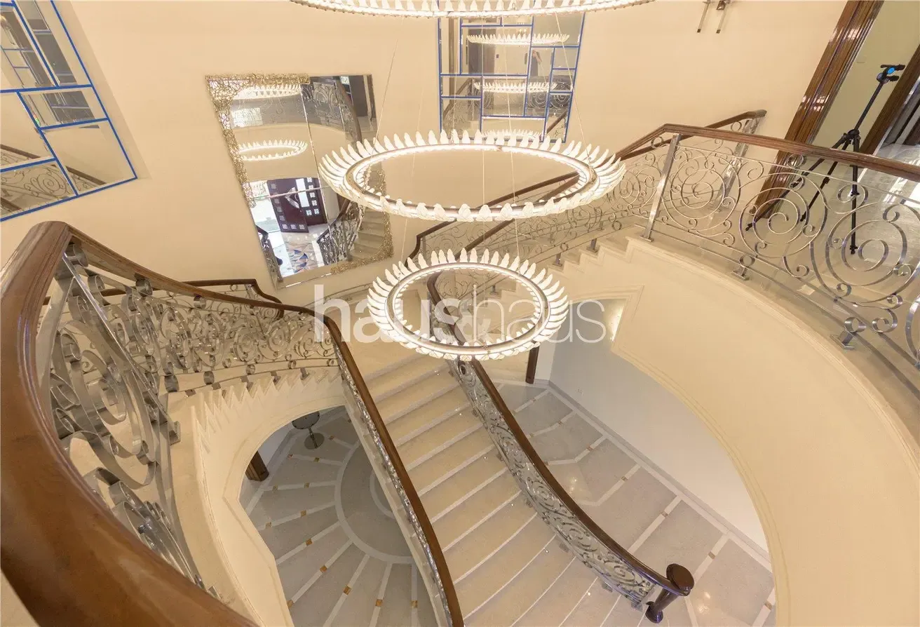 Elite Location | Lake View | Italian Furnishings