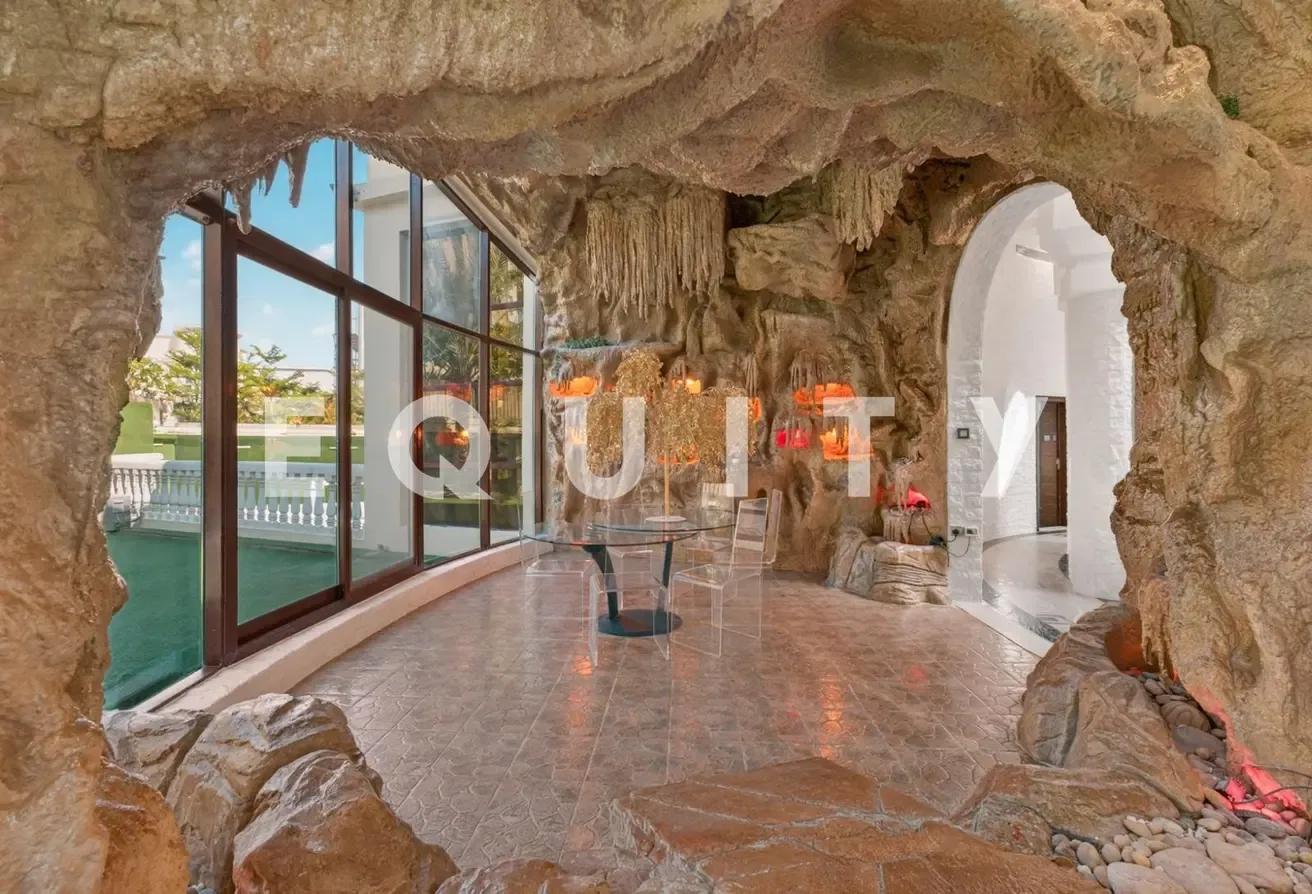 Scenic Lake Views | 7 Bedroom | Rooftop Garden