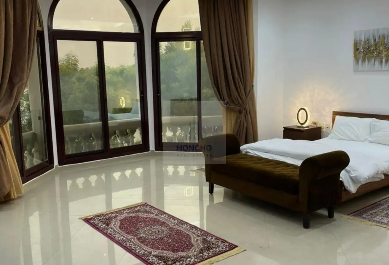 8 BR Luxury Villa with Lake View | Private Pool