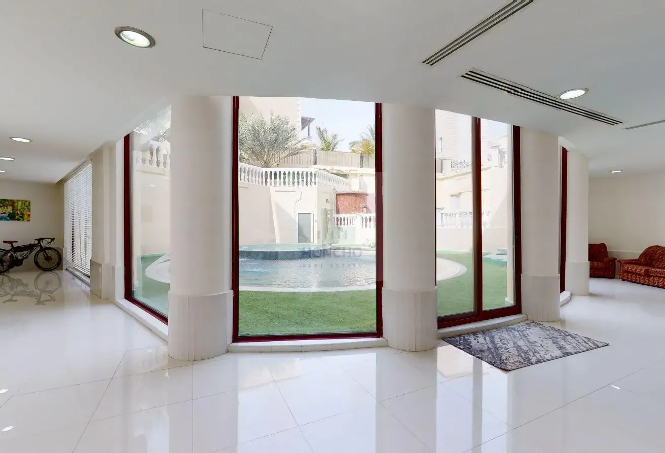 8 BR Luxury Villa with Lake View | Private Pool
