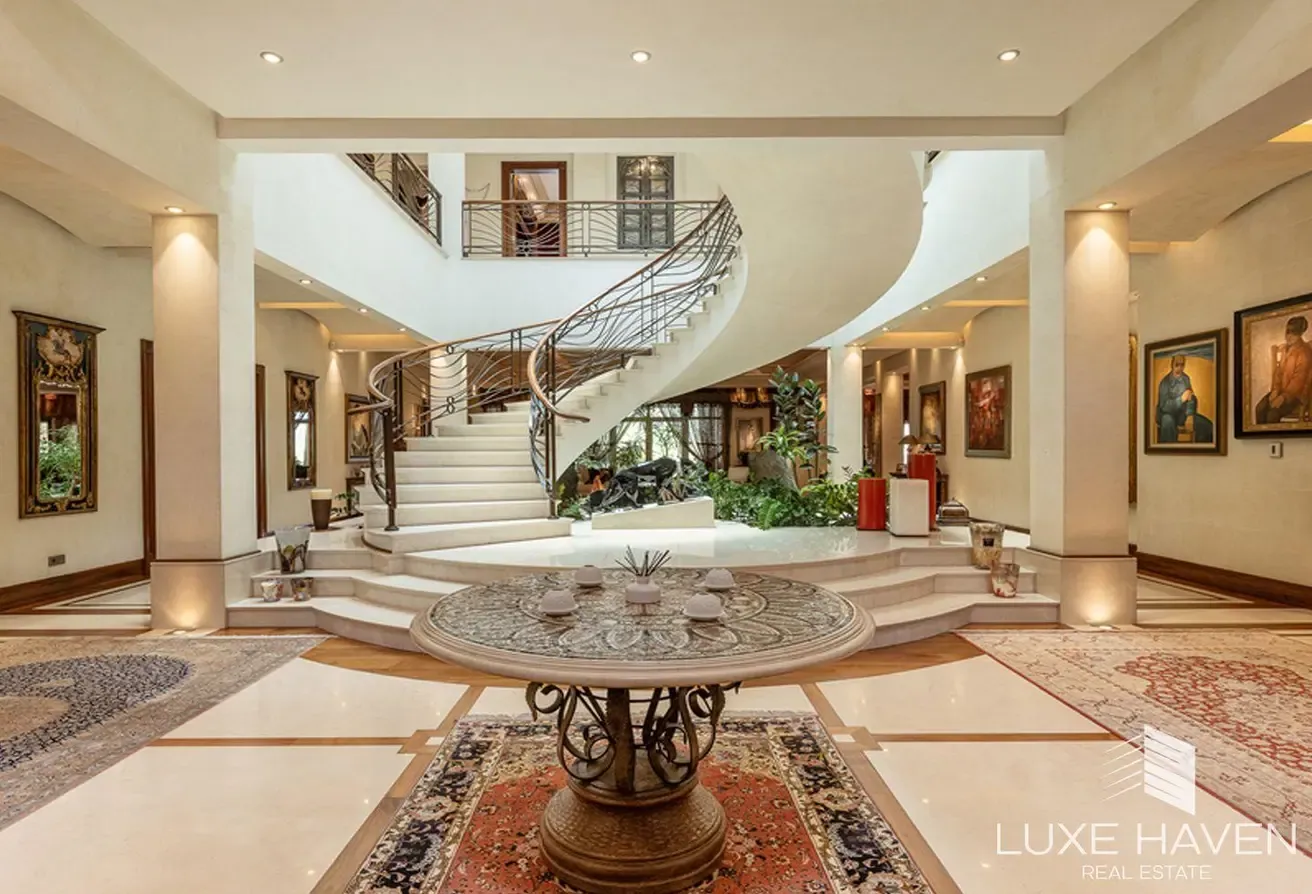 Exquisite Villa | 7 Beds | Modern Interior