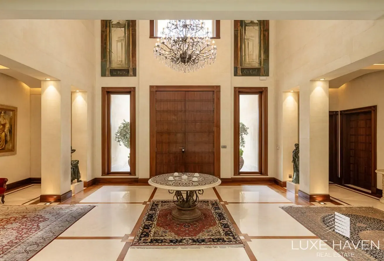 Exquisite Villa | 7 Beds | Modern Interior