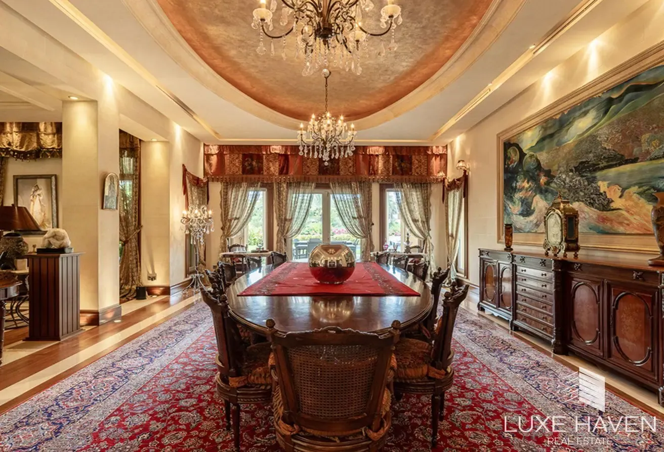 Exquisite Villa | 7 Beds | Modern Interior