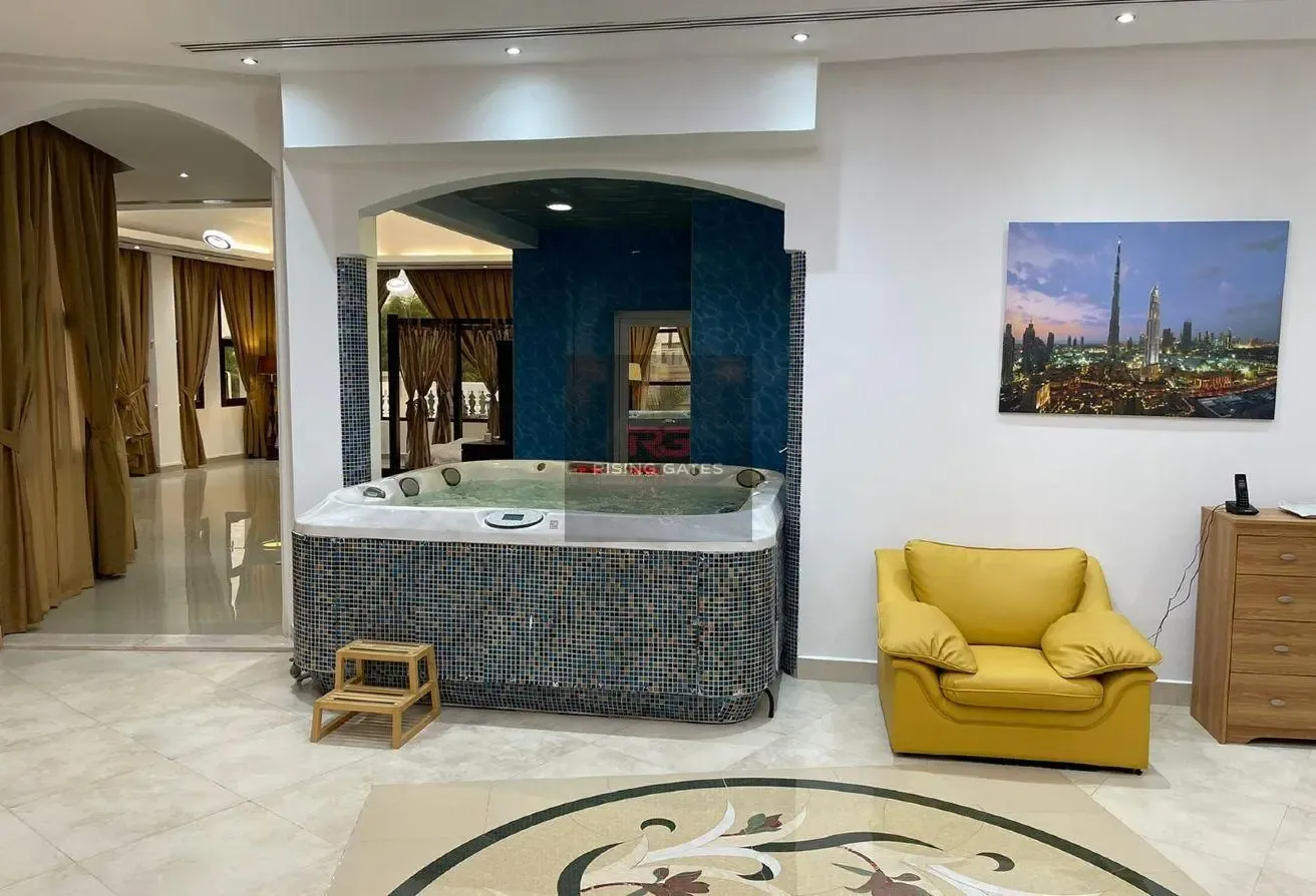 Mansion Living | Private Pool| Cinema| Roof Garden