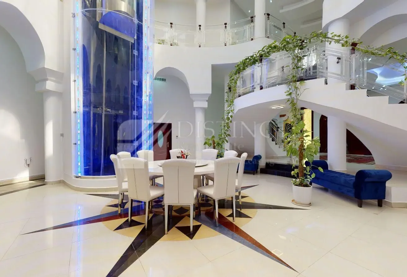 Ultra Luxury Villa, Cinema, Jacuzzi & Sauna