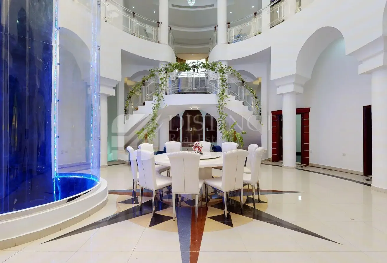 Ultra Luxury Villa, Cinema, Jacuzzi & Sauna