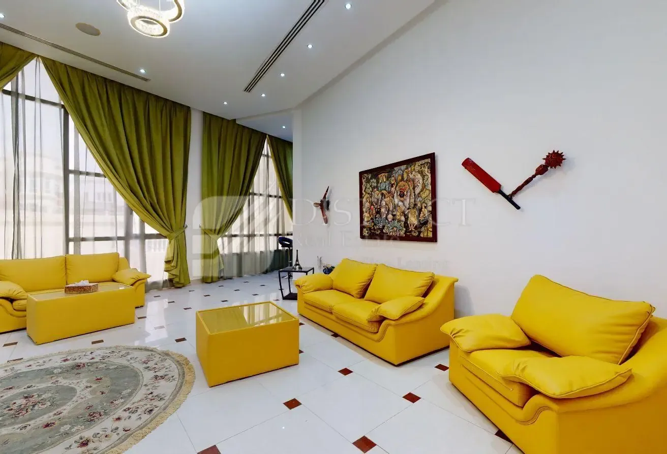 Ultra Luxury Villa, Cinema, Jacuzzi & Sauna