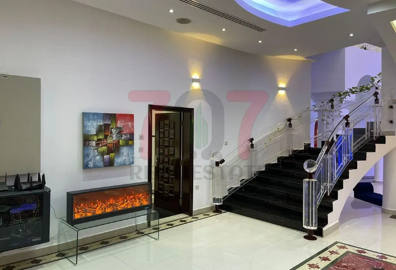Luxury Villa | Lake View | Emirates Hills