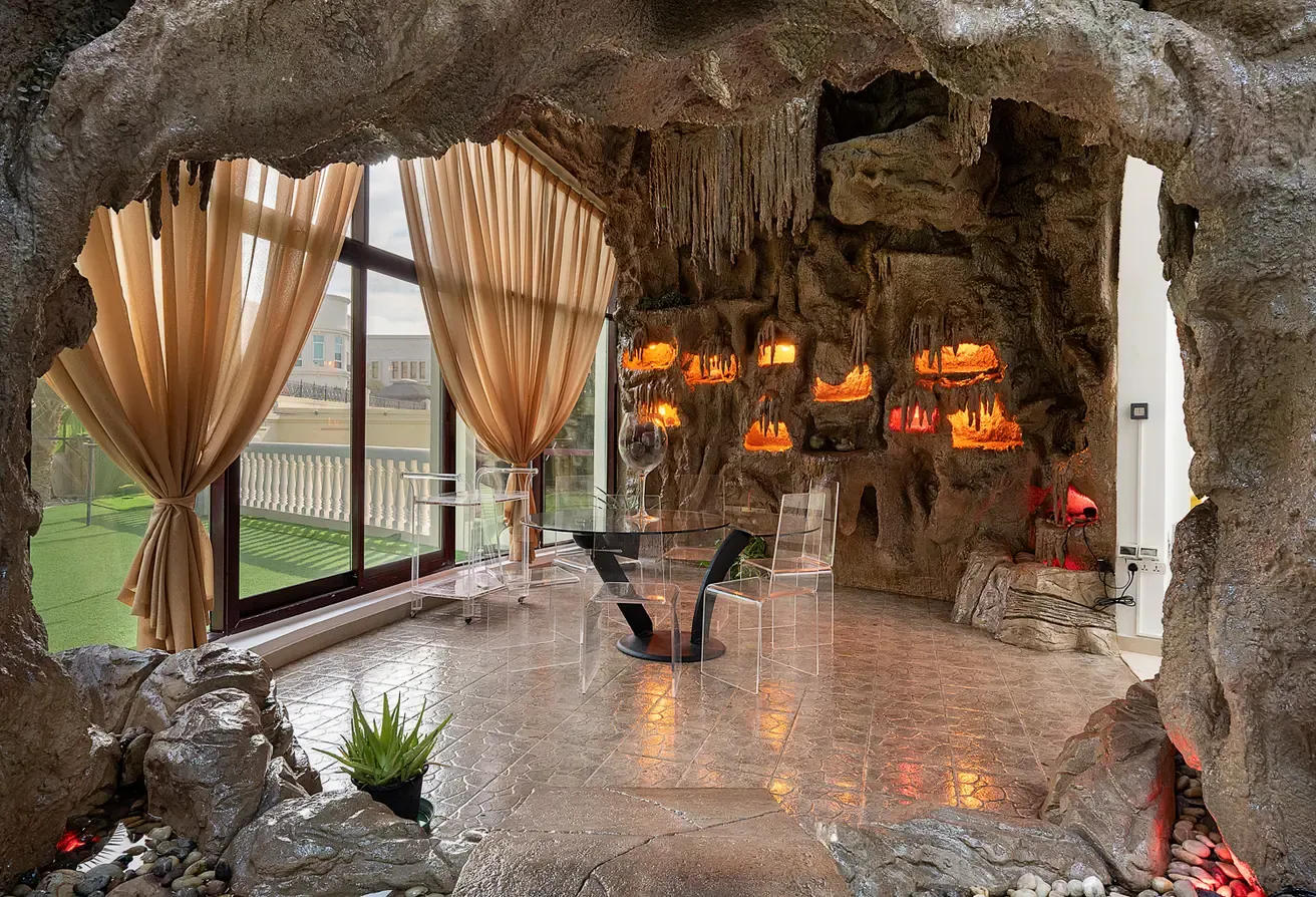 Lake Facing | Private Elevator | Private Pool |