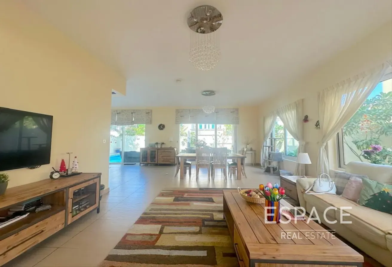 Prime Location | Park View | Private Pool