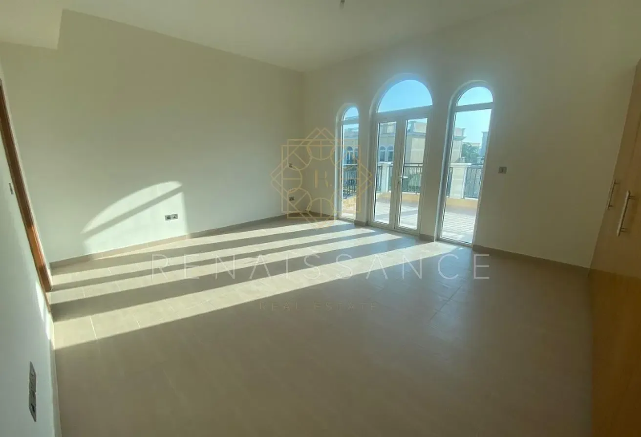 Premium Bright 4BR Villa | Vacant and Ready