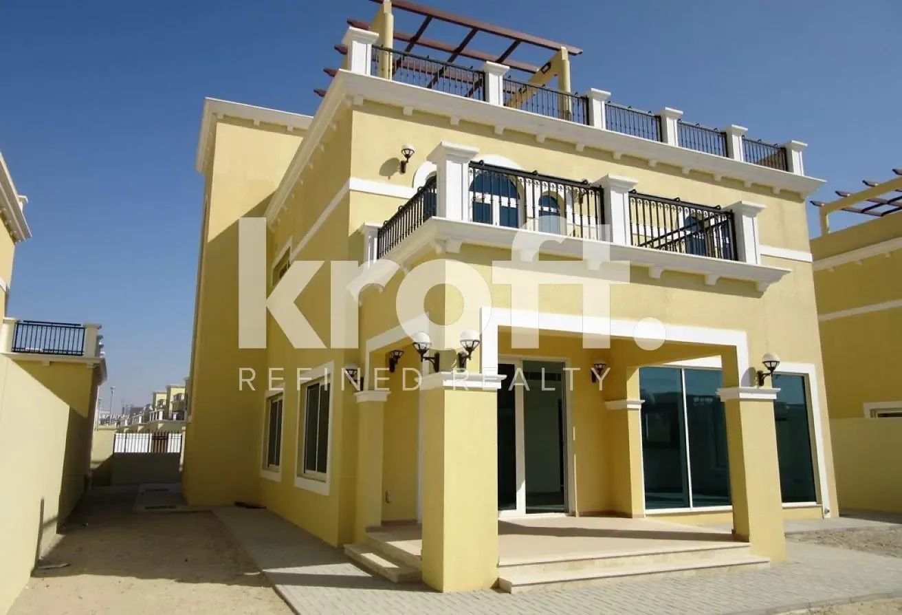 Vacant | Single Row | Spacious Plot | Pet Friendly