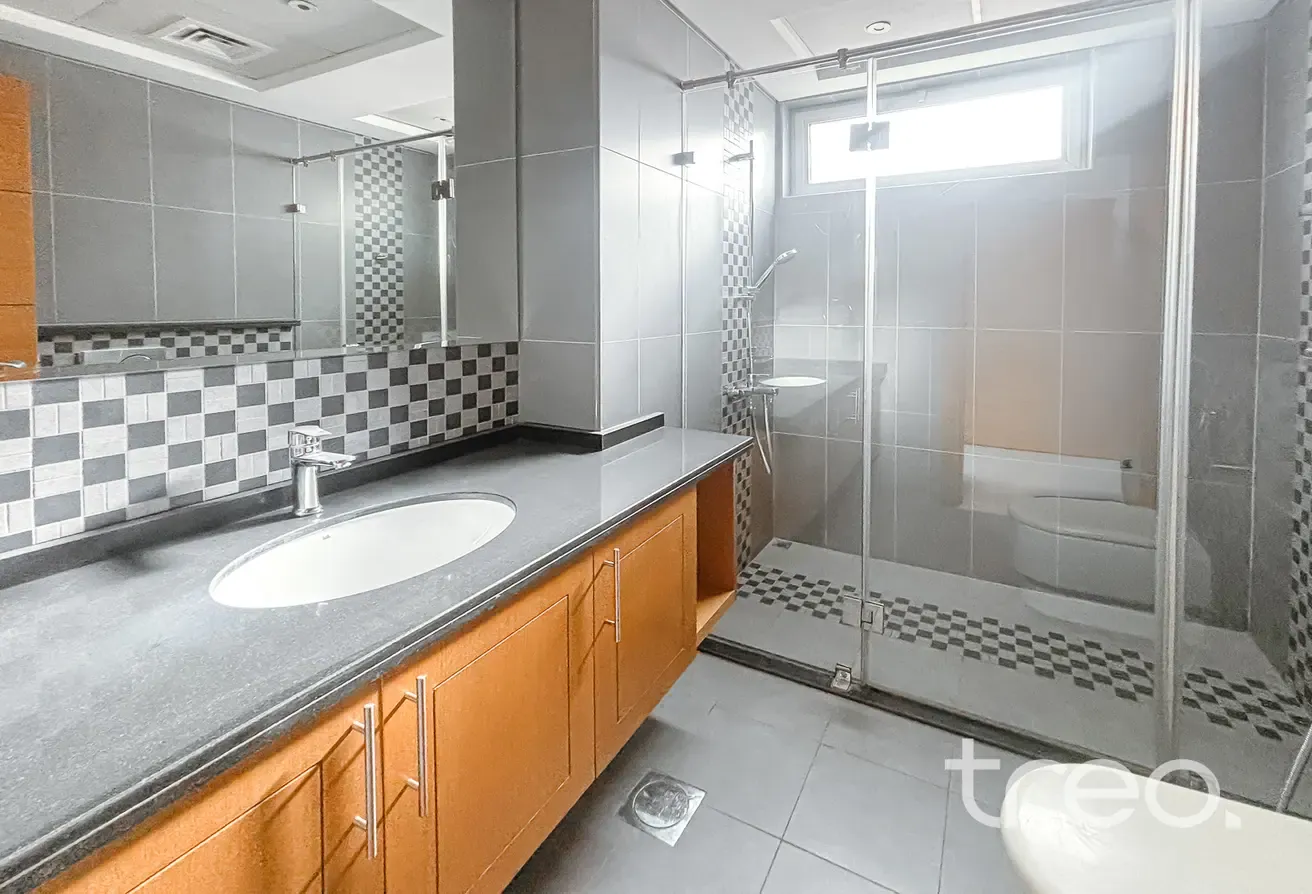 Corner Plot | Private Pool | Great Location
