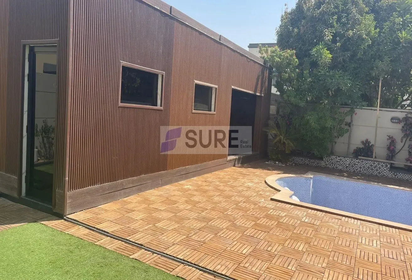 4 Bed Villa with Pool and Sauna available for Rent
