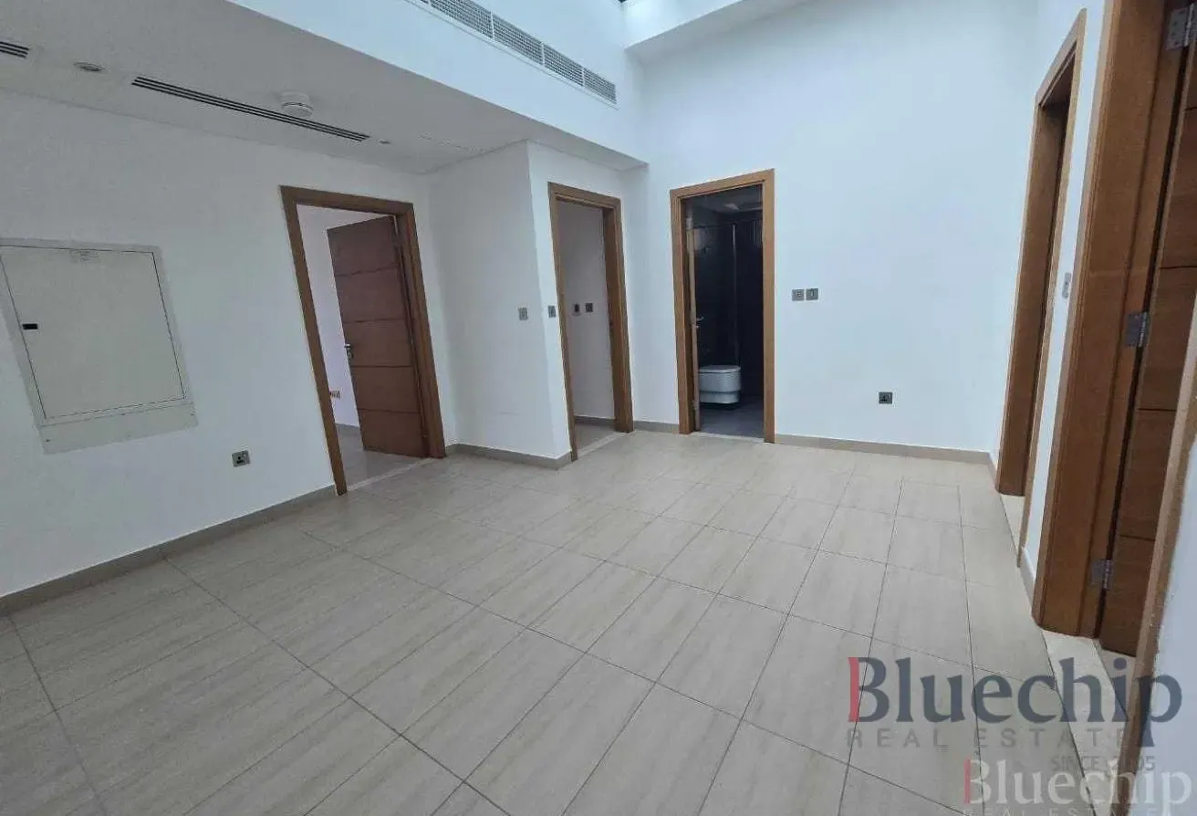 Nova 4BR Large | Lowest Price | Vacant