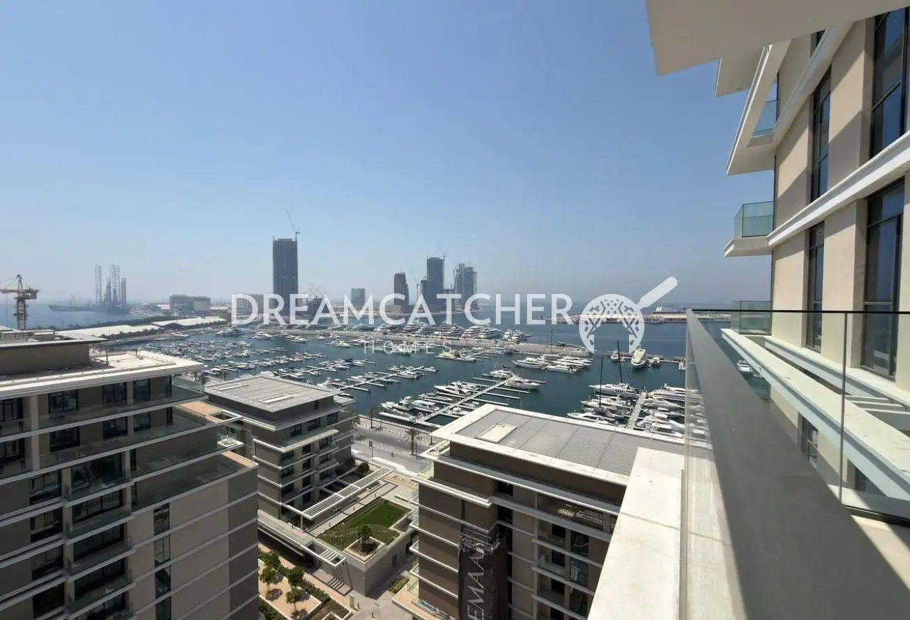 Up to 12 Cheques|Fully Upgraded|Full Marina View