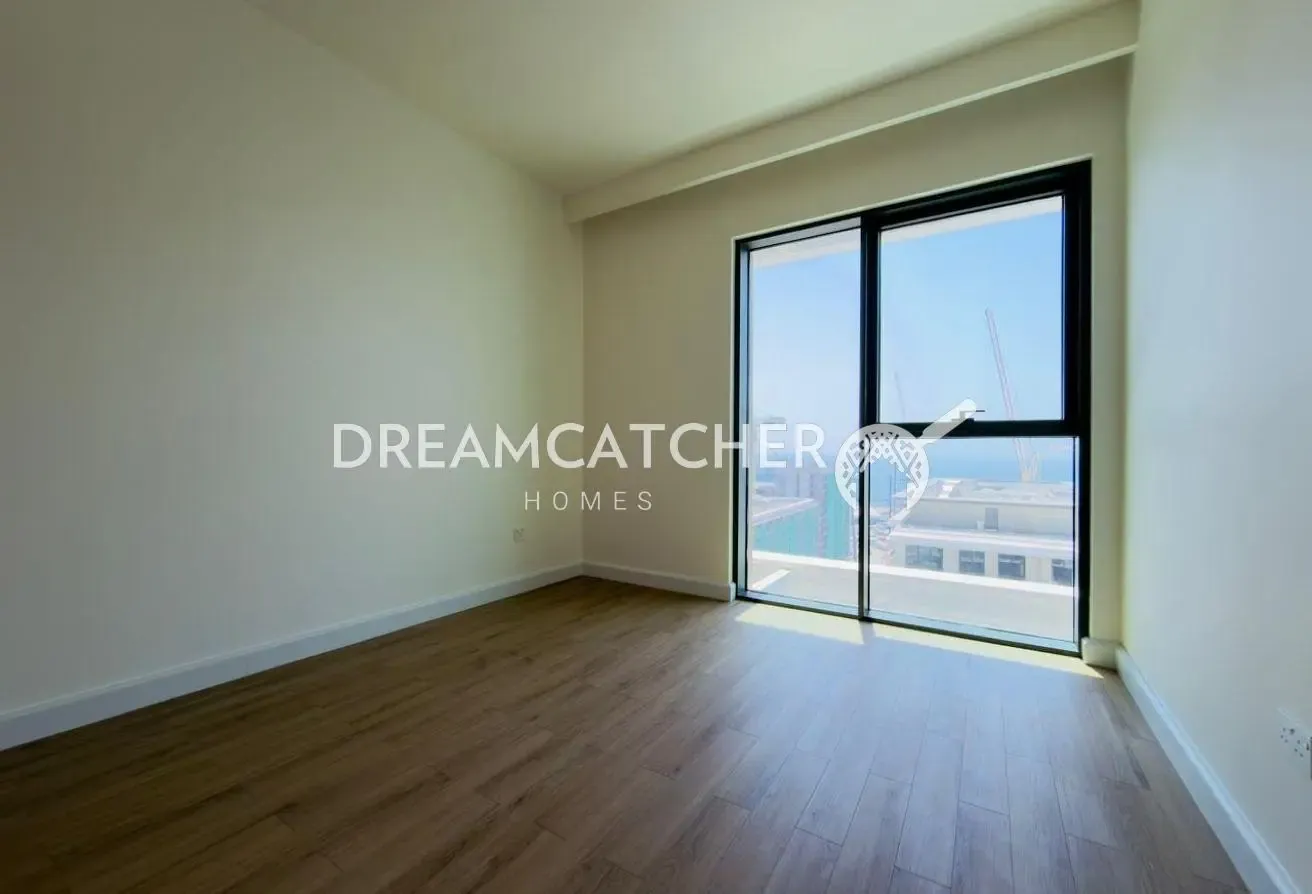 Up to 12 Cheques|Fully Upgraded|Full Marina View