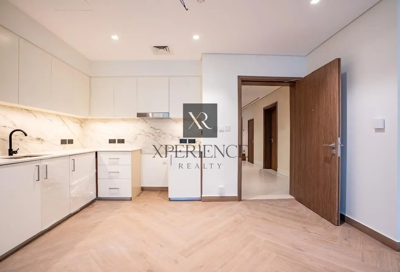 FULLY UPGRADED | MARINA VIEW | SPACIOUS LAYOUT