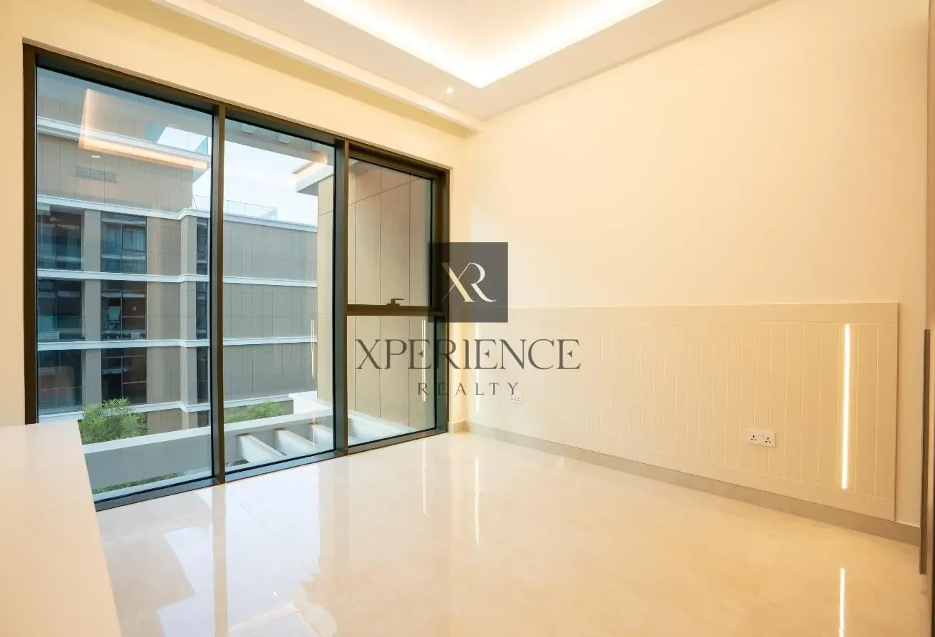 FULLY UPGRADED | MARINA VIEW | SPACIOUS LAYOUT