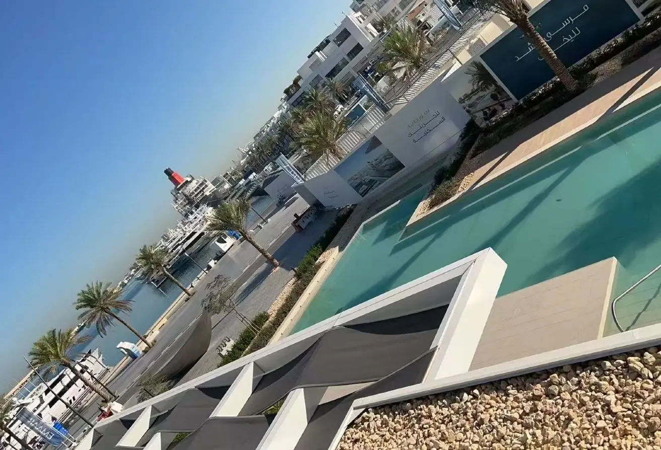brand new/fully sea view/multiple cheques