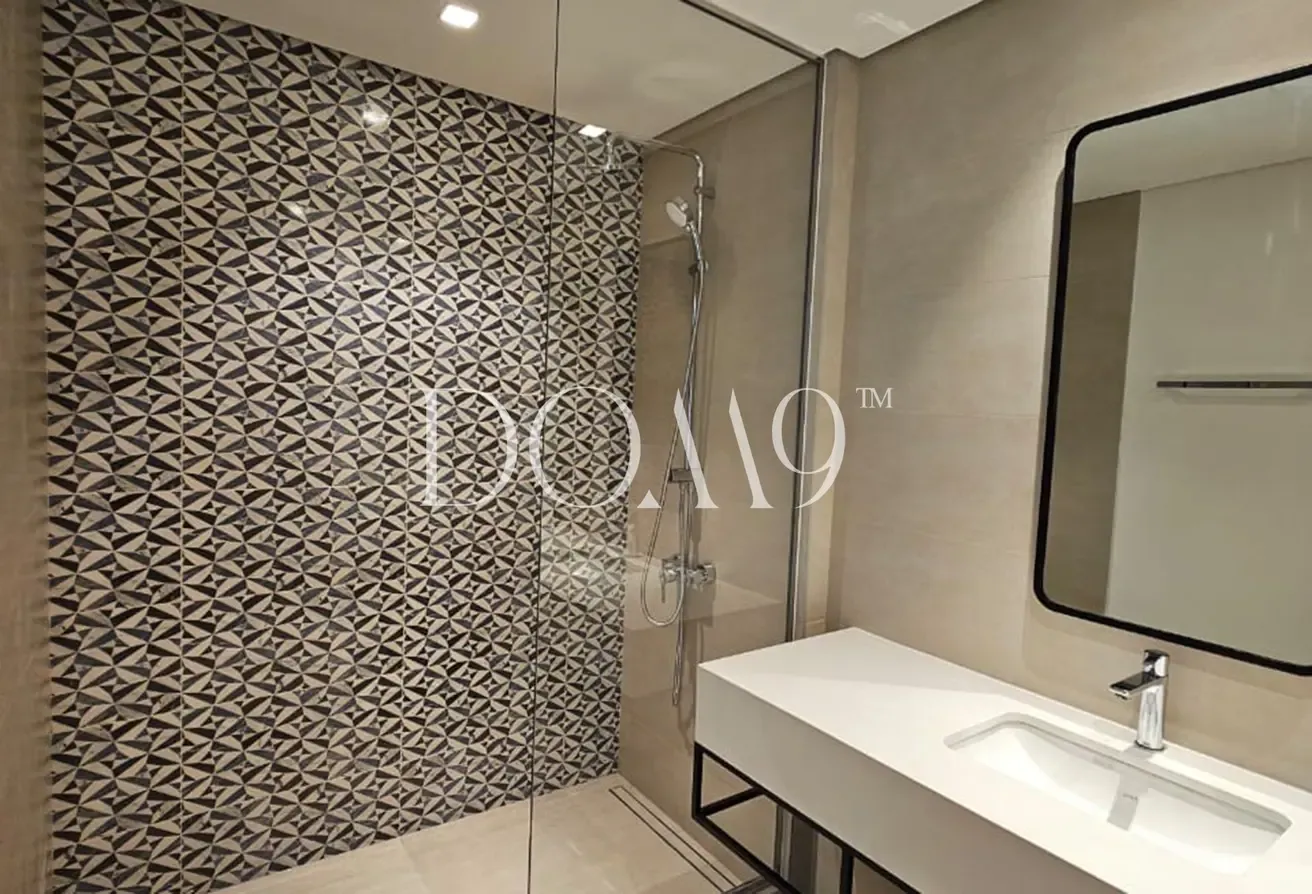 Boutique Living | Sea & Pool Views | Large Layout