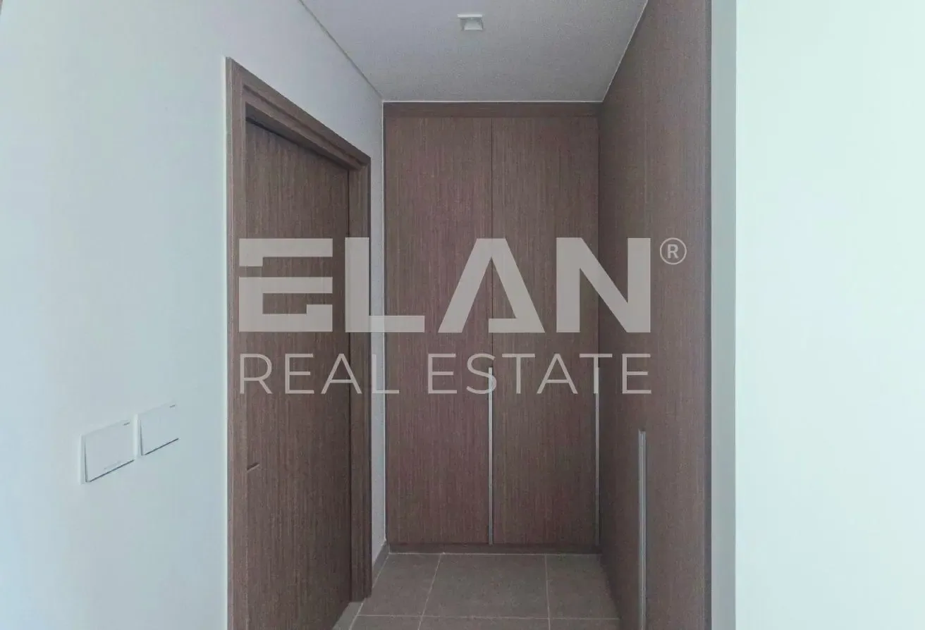 Spacious Layout | Bright Unit | Unfurnished