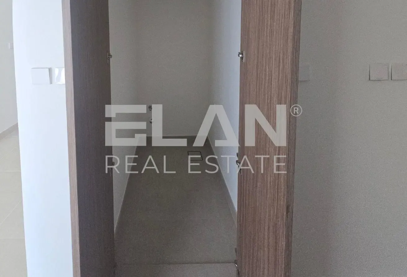 Spacious Layout | Bright Unit | Unfurnished