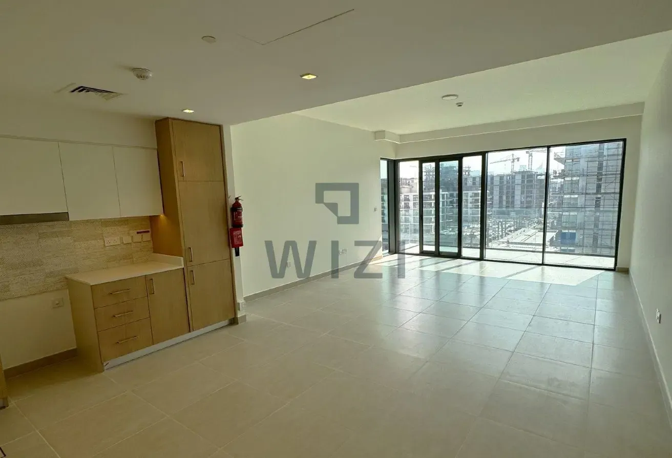 Spacious Layout | Partial Sea View | Mid Floor