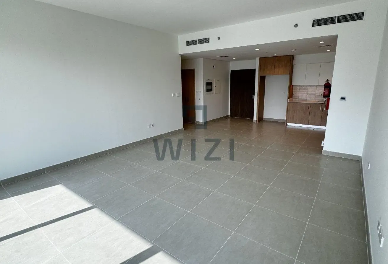 Spacious Layout | Partial Sea View | Mid Floor