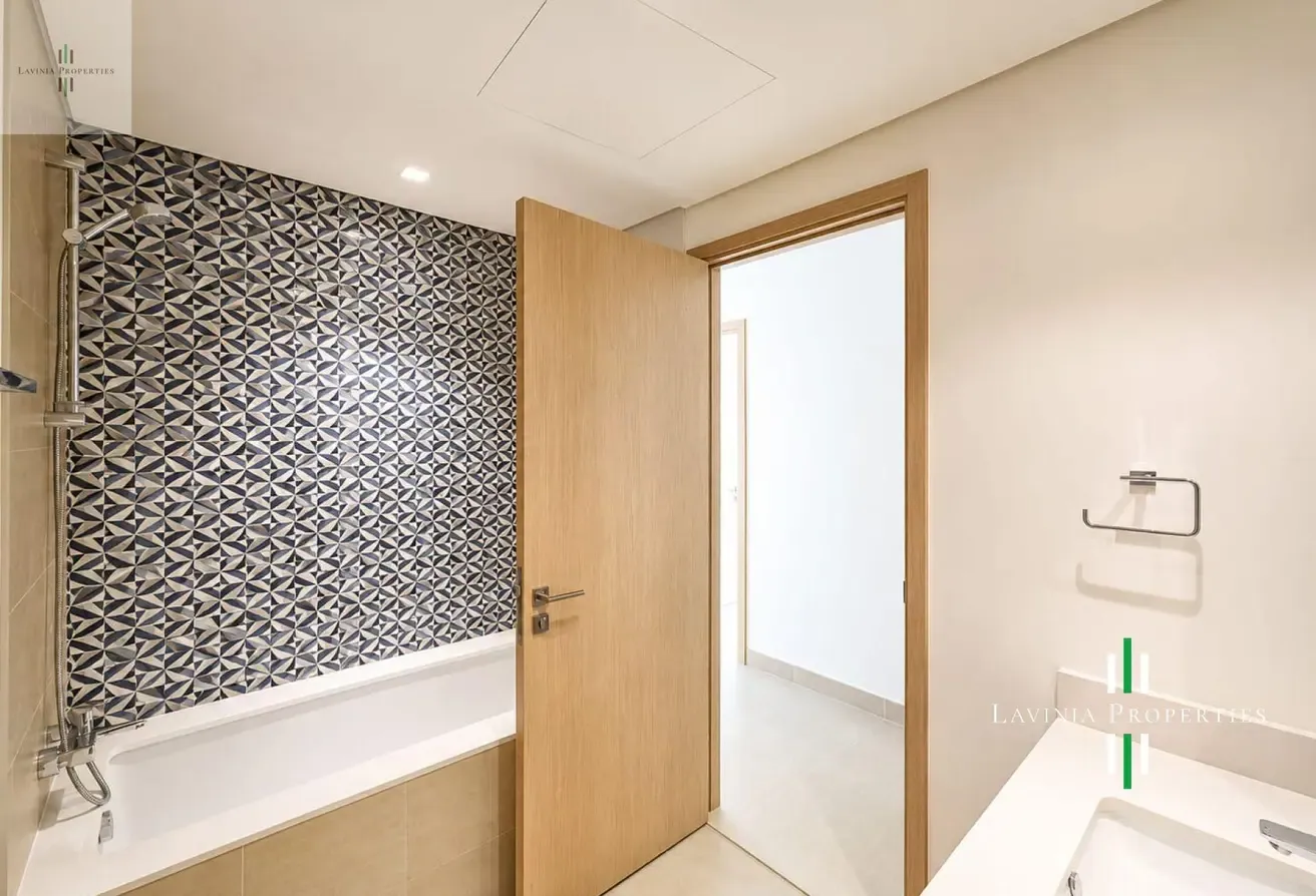 BURJ KHALIFA VIEW | SPACIOUS 2BHK | HIGH FLOOR