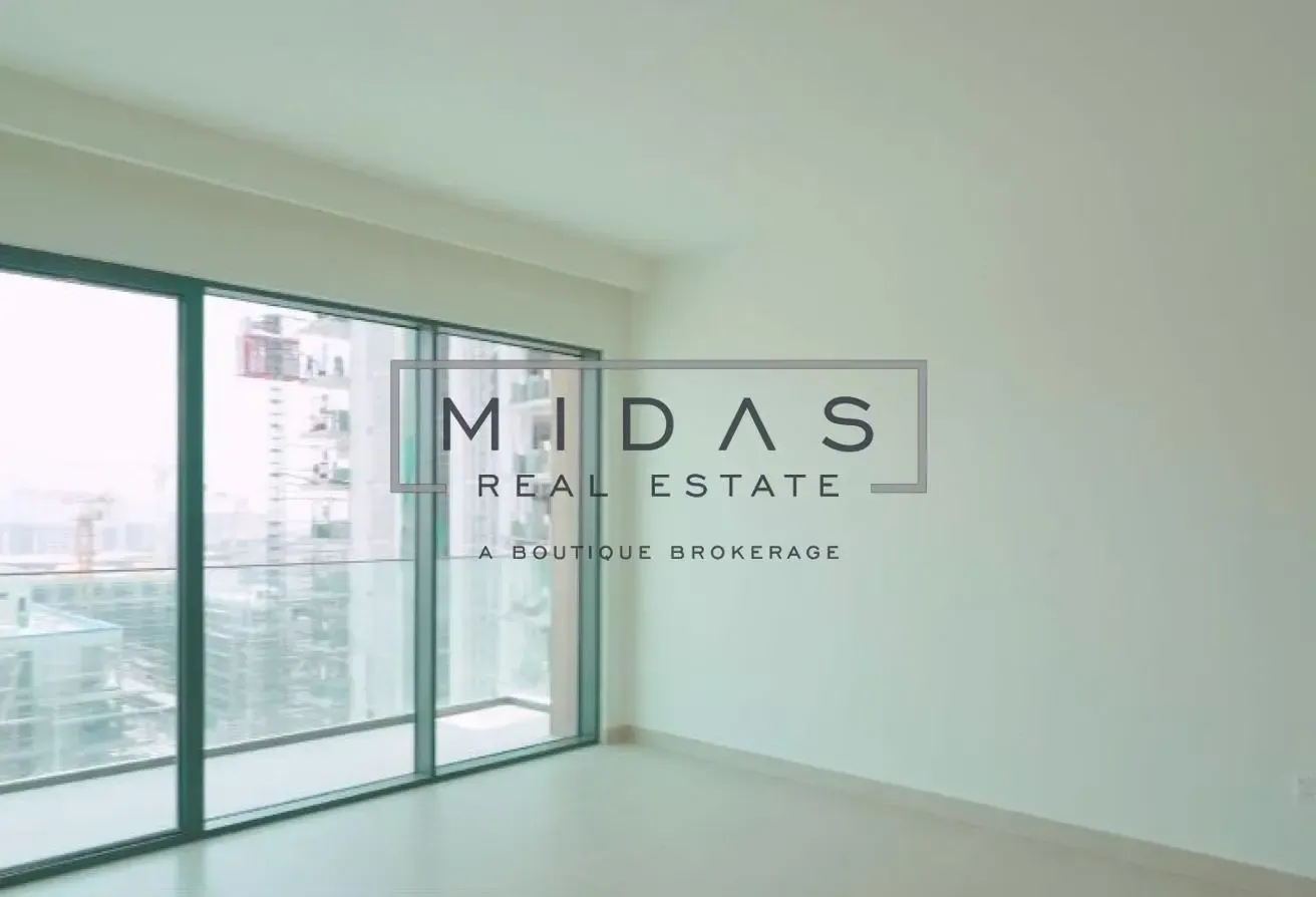 Brand New | Ready to Move in | Prime Location