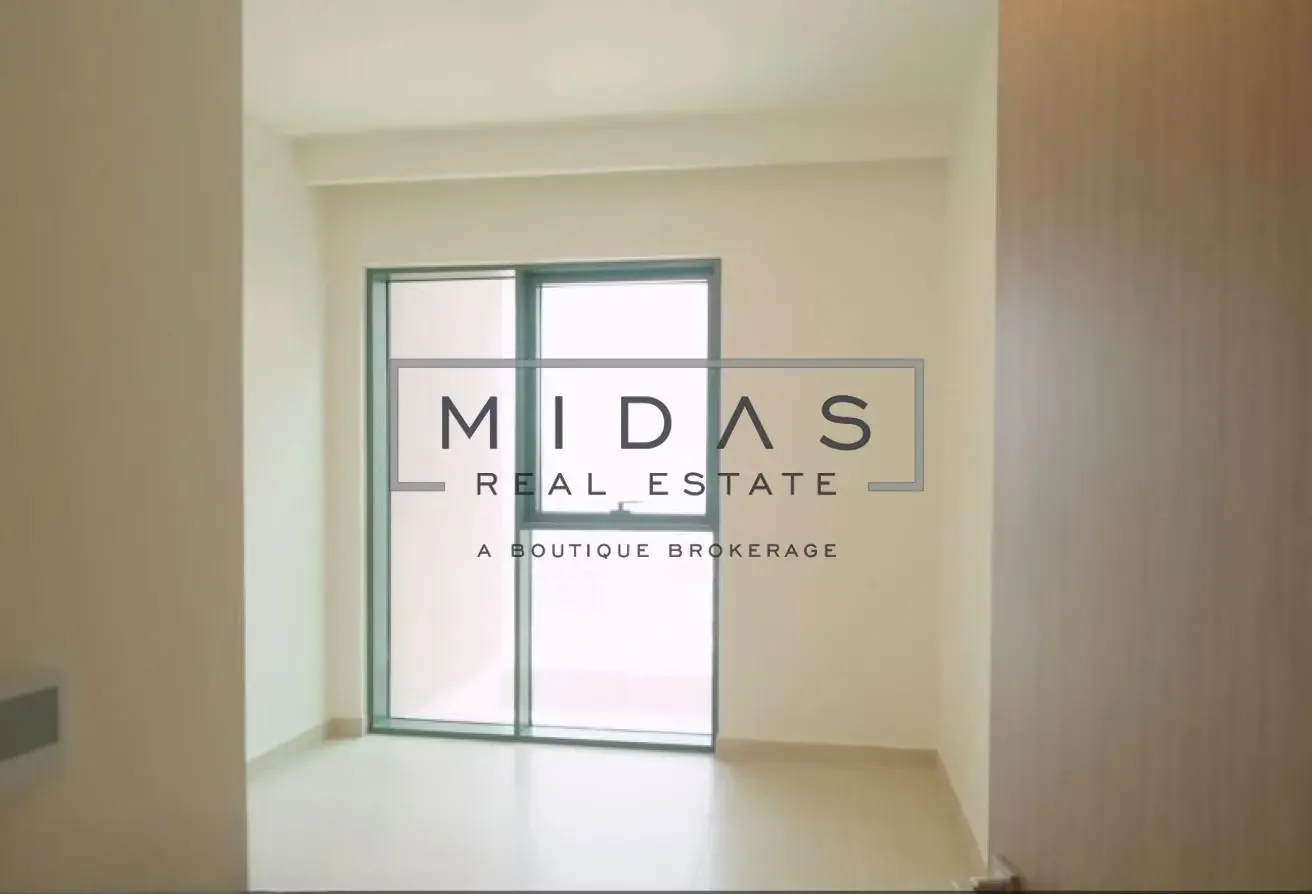 Brand New | Ready to Move in | Prime Location