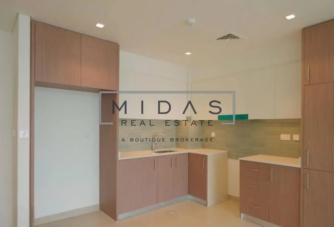Brand New | Ready to Move in | Prime Location
