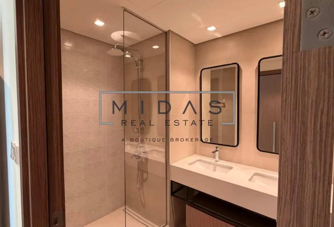 Brand New | Ready to Move in | Prime Location