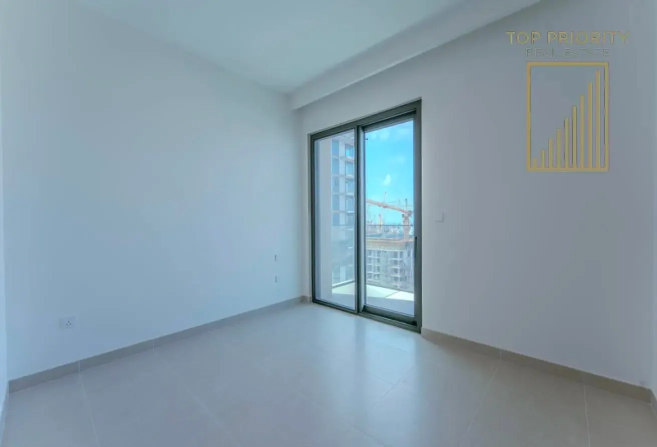 Sea View | Spacious Layout | Unfurnished | Vacant