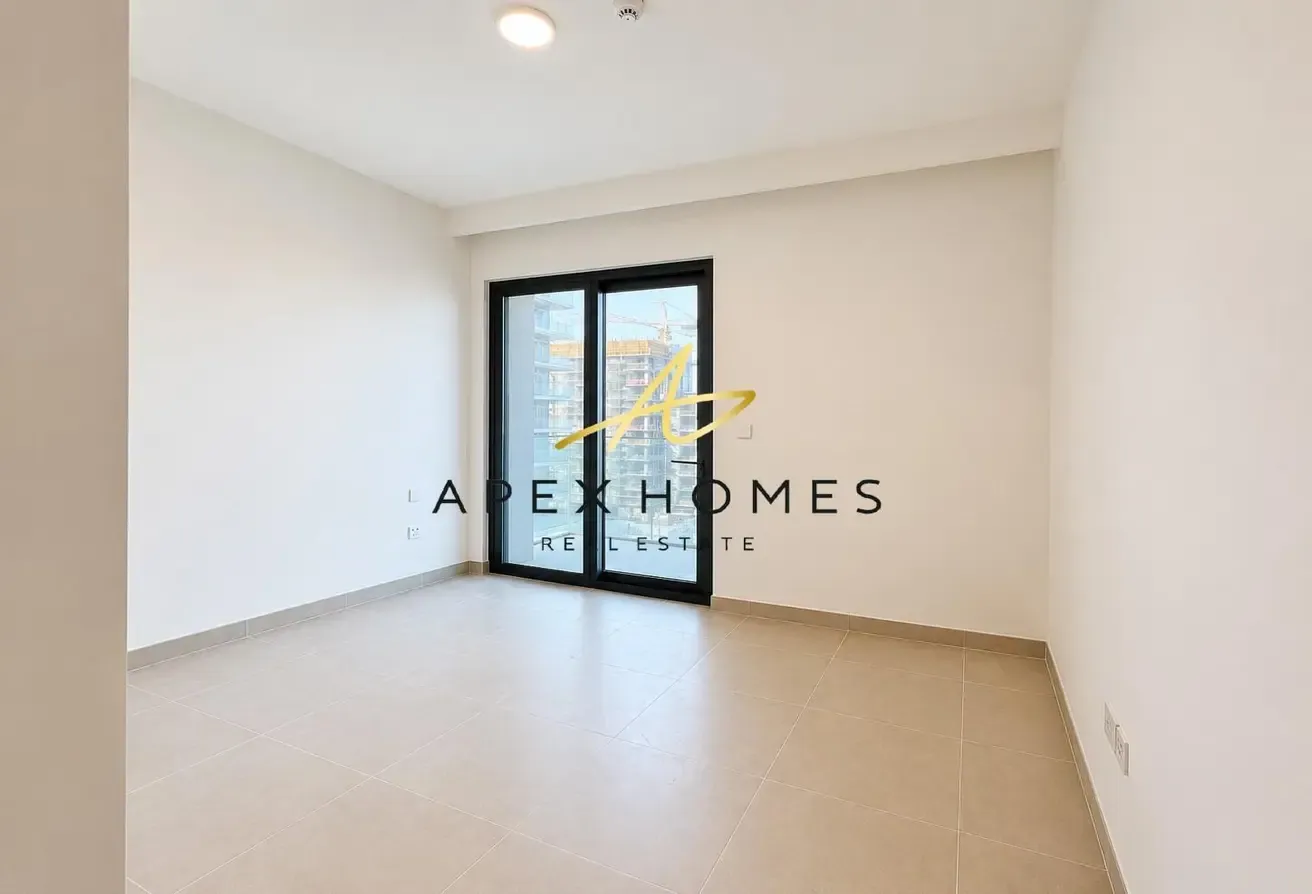 BRAND NEW | STUNNING VIEW | 6 CHEQUES