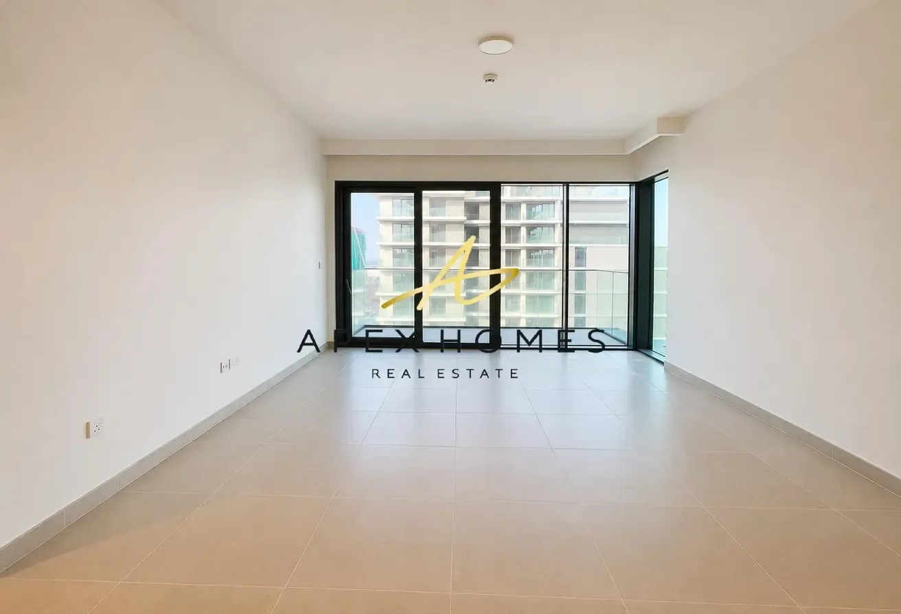 BRAND NEW | STUNNING VIEW | 6 CHEQUES