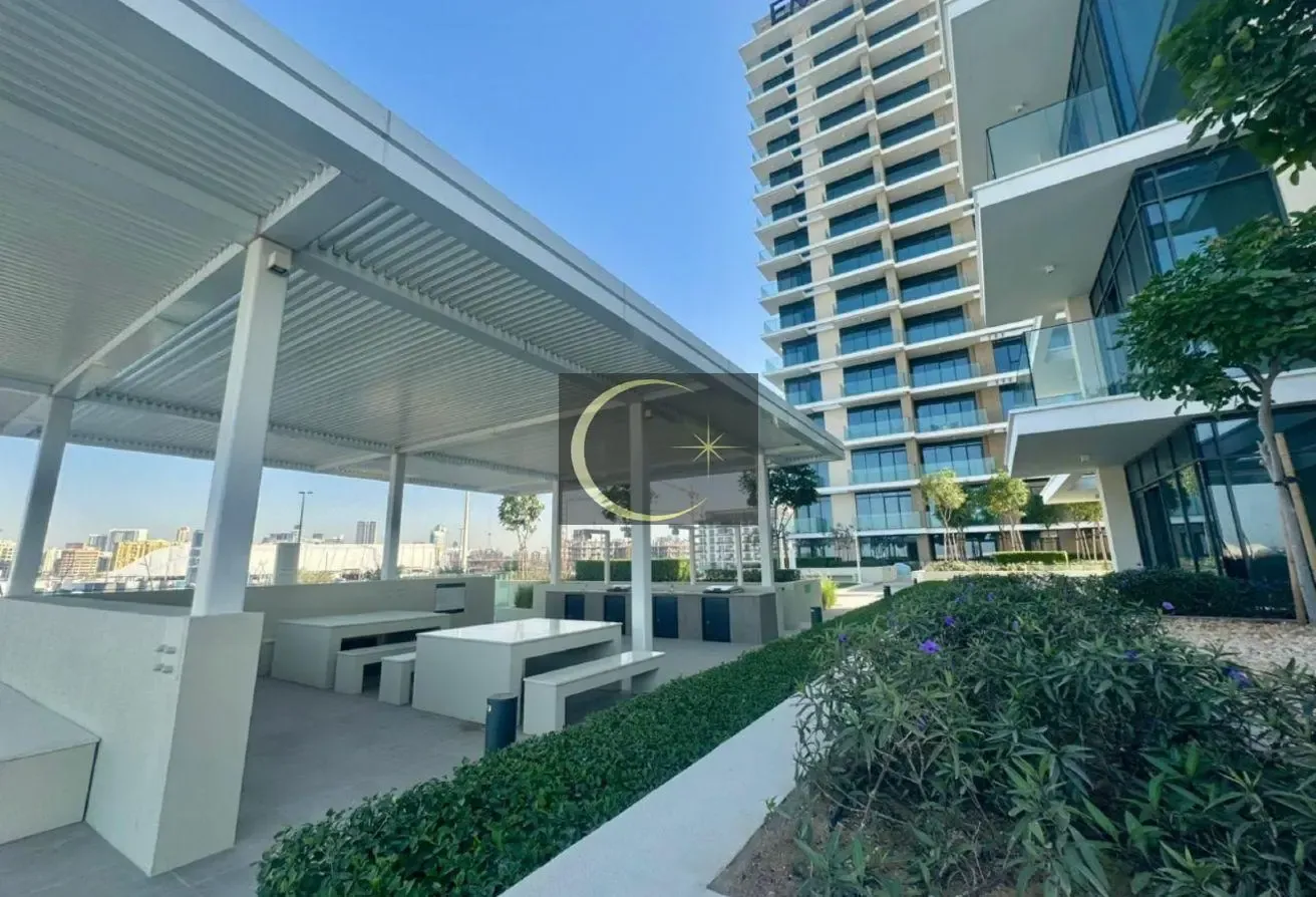 Luxury 2BR | Burj Khalifa & Skyline View | Vacant