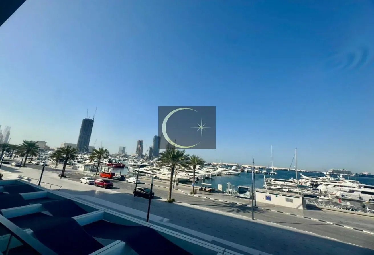 Luxury 2BR | Burj Khalifa & Skyline View | Vacant
