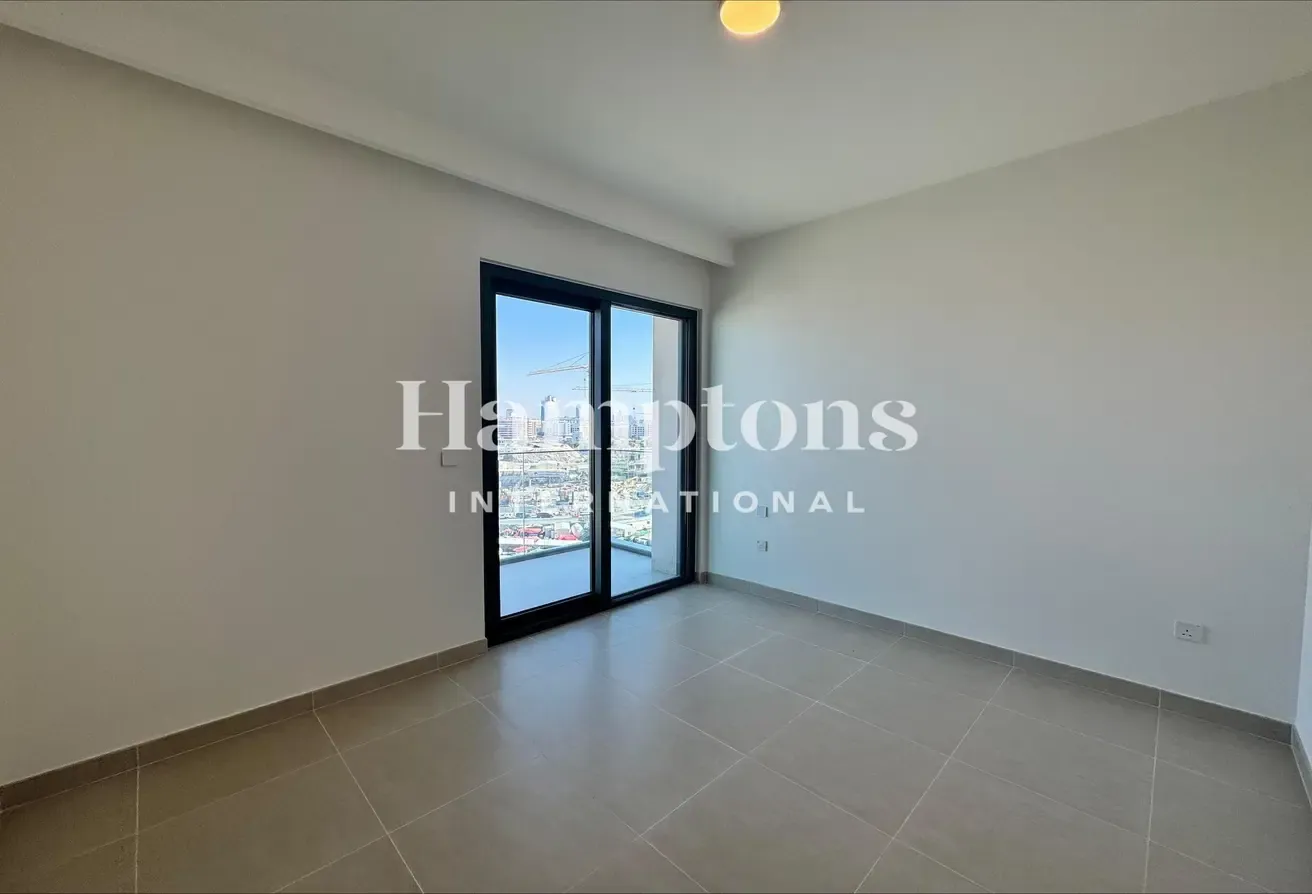 Vastu | Sea | Open Mina Rashid RYM | Plus Laundry