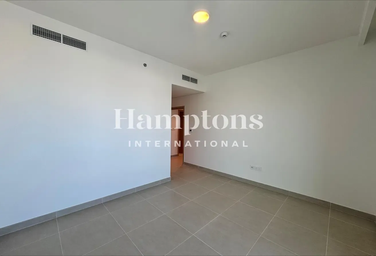 Vastu | Sea | Open Mina Rashid RYM | Plus Laundry