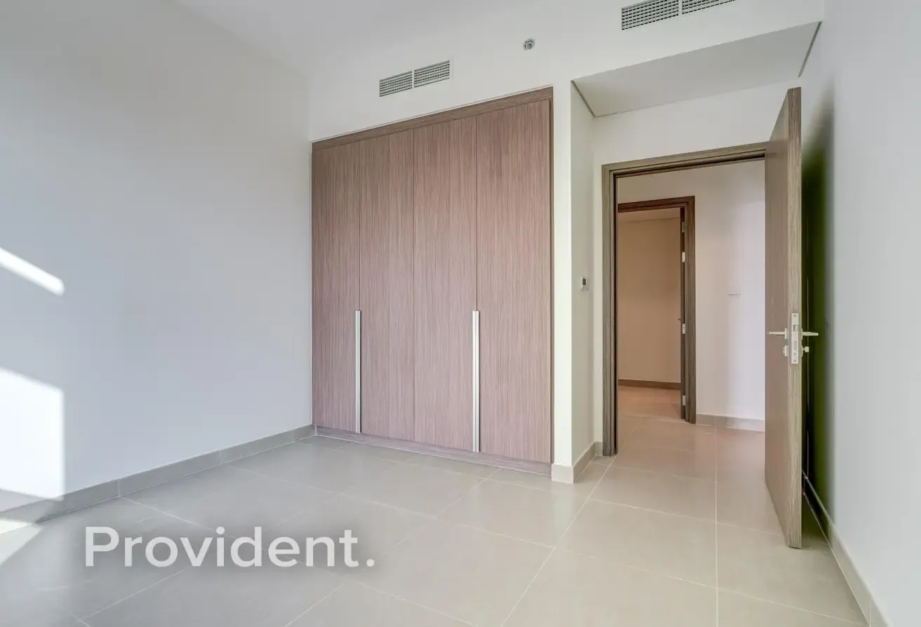 Brand New | Flexibe Cheques | Corner Unit