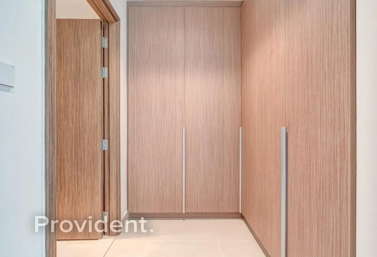Brand New | Flexibe Cheques | Corner Unit