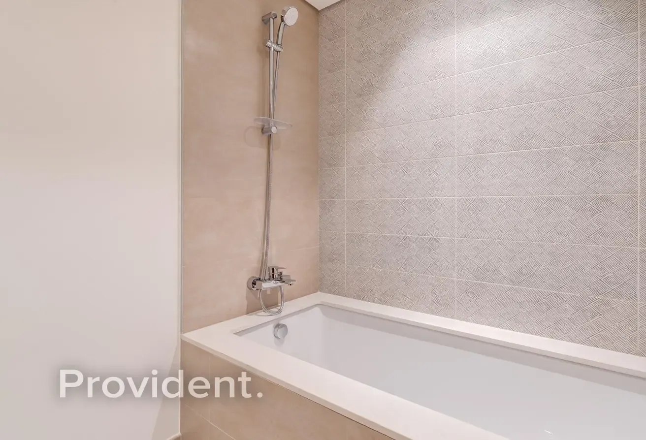 Brand New | Flexibe Cheques | Corner Unit
