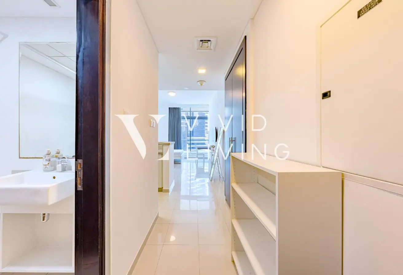 Sea Harbour View | Vacant | Partially Furnished