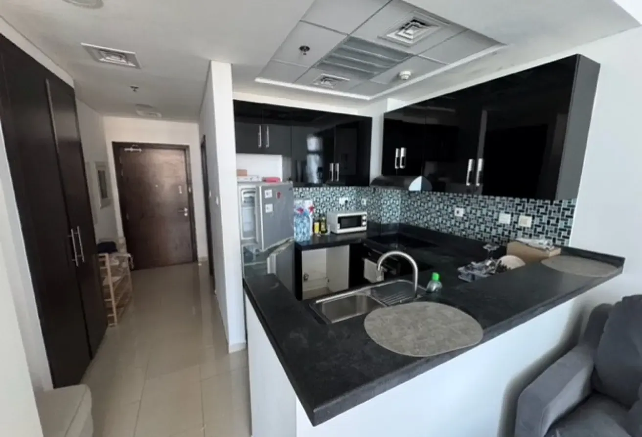 Modern Studio | High Floor | Sea and Marina View