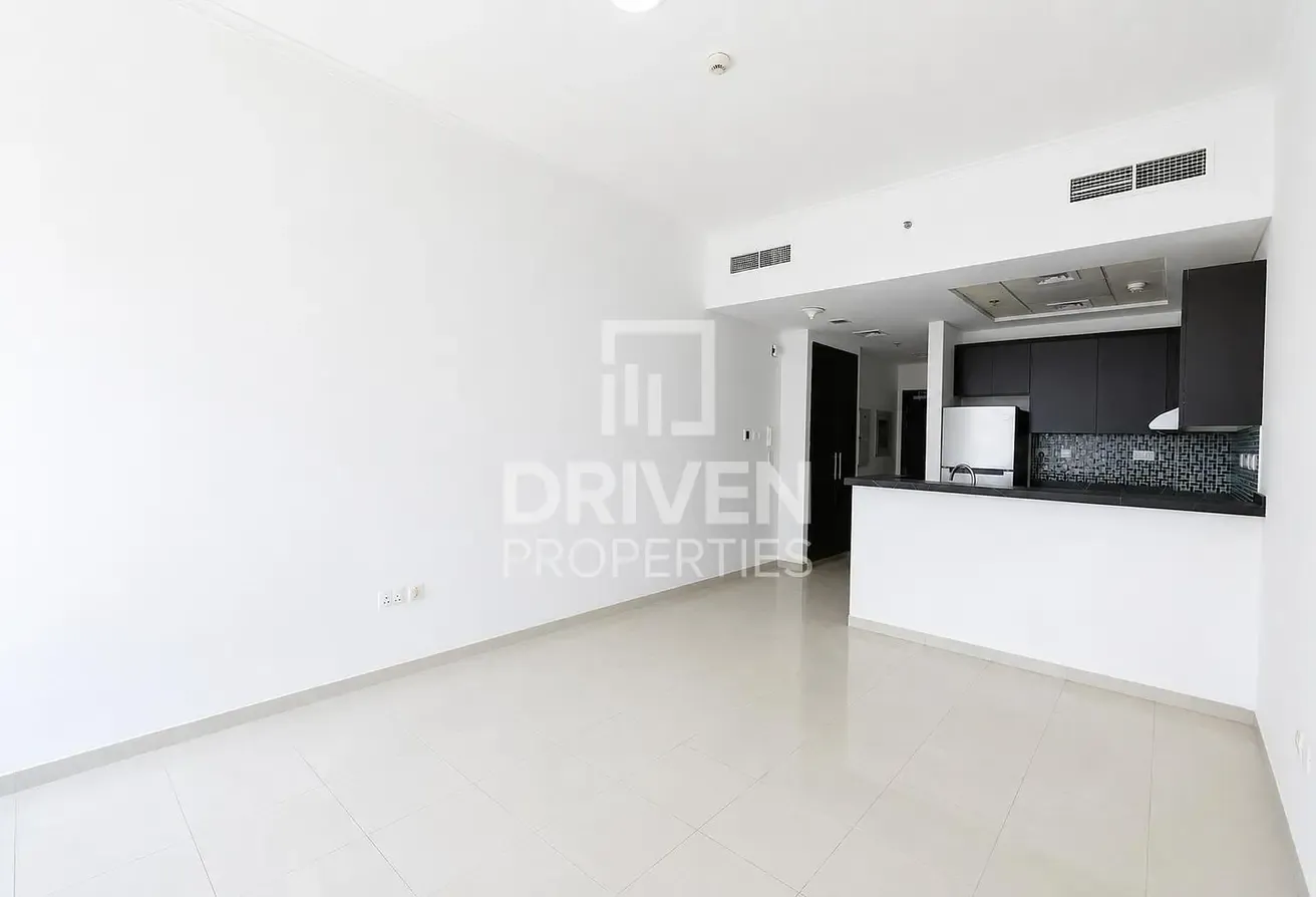 High End Unit | Top Location | Marina View