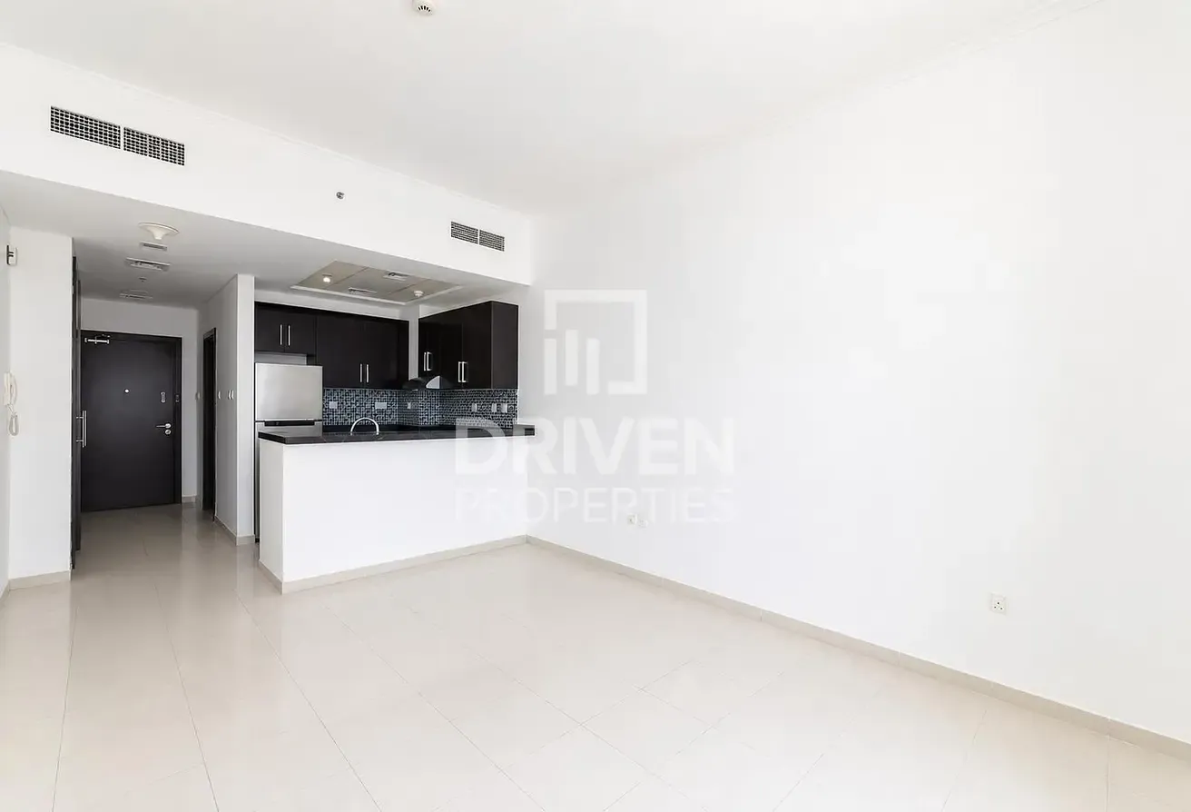High End Unit | Top Location | Marina View