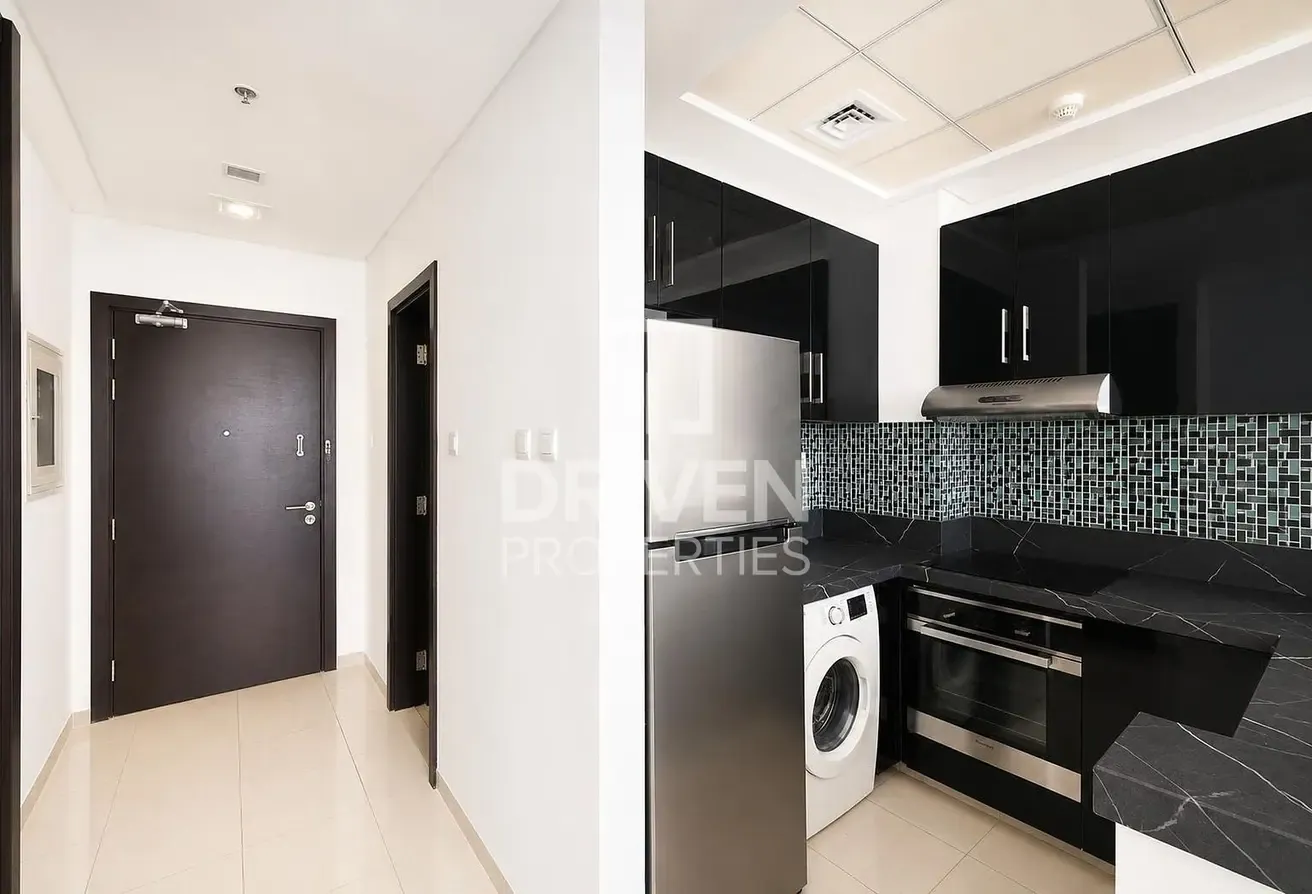 High End Unit | Top Location | Marina View
